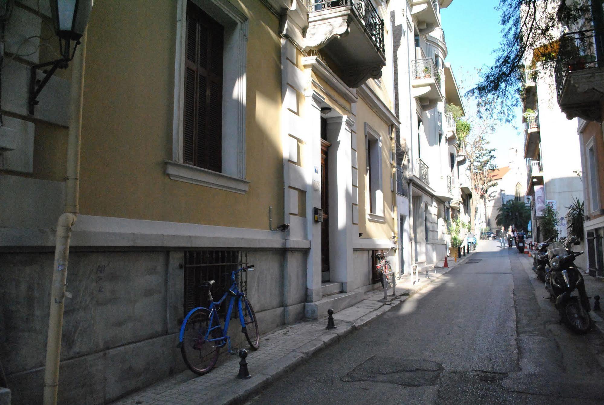 Alice Inn Athena Bagian luar foto